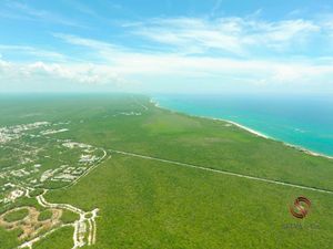 Lote Comercial en nueva Fase de Tulum, a unos metros de la playa