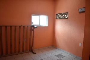 Casa con 12 cuartos, casa de huéspedes, en Sector U2 en venta Huatulco, Oaxaca.