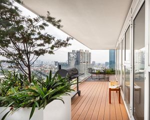 Condominio con terraza privada de 50 m2, doble altura, amenidades: sky pool, cin
