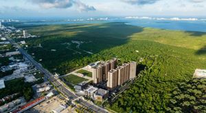 Departamento con alberca vista a la laguna,  jacuzzi, cine en venta Cancun