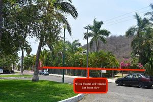 Terreno uso de suelo turístico hotelero a 300 metros de la playa, Bahia Chahue