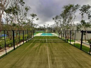 Terreno residencial en privada con casa club Canchas deportivas, alberca, parque