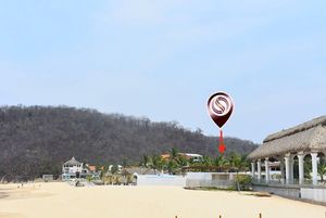 Terreno uso de suelo turístico hotelero a 300 metros de la playa, Bahia Chahue