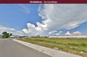 Macrolote comercial de 8,800 m2 sobre avenida, en preventa Querétaro.