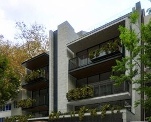Condominio con balcón, terraza y cuarto de servicio, en venta, Polanco CDMX.