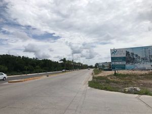 Terreno en esquina, ejidal con orden de ocupación, uso de suelo mixto industrial