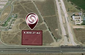 Macrolote comercial de 8,800 m2 sobre avenida, en preventa Querétaro.