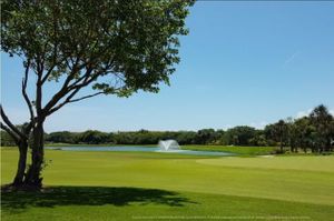 Terreno en residencial de lujo con club de playa, campo de golf, casa club, parq