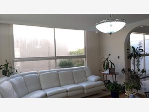 Casa en Venta en Lomas de Tecamachalco Naucalpan de Juárez