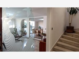 Casa en Venta en Lomas de Tecamachalco Naucalpan de Juárez