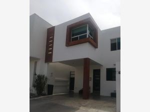 Casa en Venta en Misión Silla Monterrey