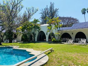 Casa en Venta en Club de golf Tabachines Cuernavaca