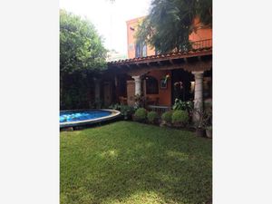 Casa en Venta en Lomas de Vista Hermosa Cuernavaca
