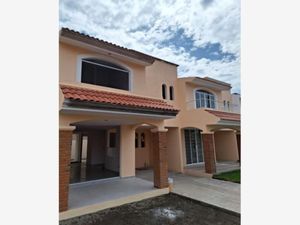 Casa en Venta en Lomas de Castillotla Puebla