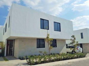 Casa en Renta en Residencial el Refugio Querétaro