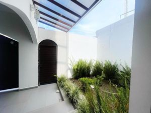 CASA EN VENTA EN FRACC. RESIDENCIAL DEL LAGO EN CD. DEL CARMEN, CAMPCHE