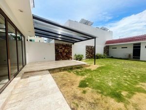 CASA EN VENTA EN FRACC. RESIDENCIAL DEL LAGO EN CD. DEL CARMEN, CAMPCHE