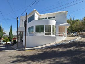 Casa en Venta en Lomas del Marmol Puebla