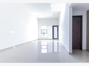 Casa en Venta en Residencial Punta del Este León