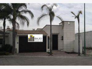 Casa en Venta en Porta Fontana León