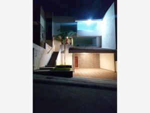 Casa en Venta en Porta Fontana León