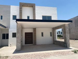 Casa en Venta en Altozano la Nueva Laguna Gómez Palacio