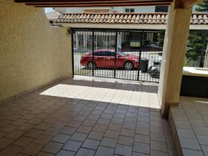 Casa en Renta en Ciudad Bugambilia Zapopan