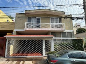 Casa en Venta en Colomos Providencia Guadalajara