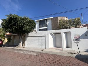 Casa en Renta en Colinas del Cimatario Querétaro