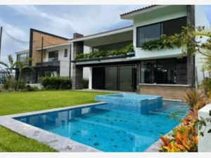 Casa en Venta en Paraíso Country Club Emiliano Zapata