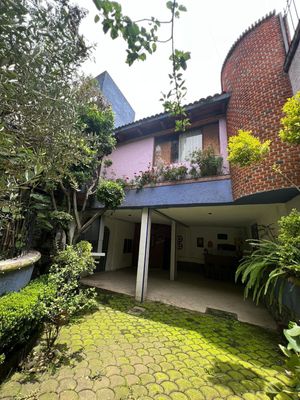 CASA A LA VENTA EN AV SAN JERONIMO