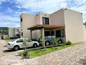 Casa en Venta en San Antonio Tlayacapan Chapala