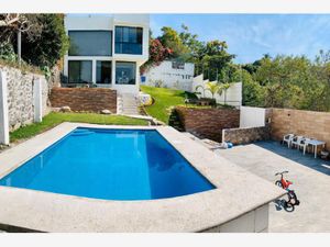 Casa en Venta en Palmira Tinguindin Cuernavaca