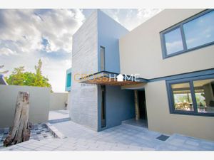 Casa en Venta en Villas del Mesón Querétaro