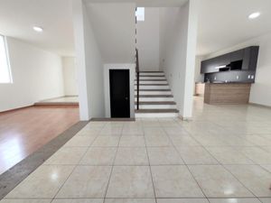 Casa en Venta en Jardín Real Zapopan