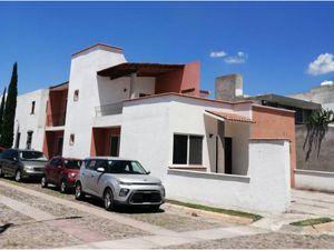 Casa en Venta en Las Fuentes Corregidora