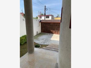 Casa en Venta en Lomas del Marmol Puebla