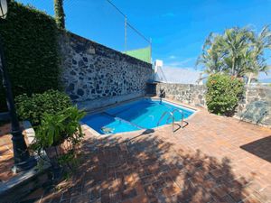 Casa en Venta en Burgos Temixco