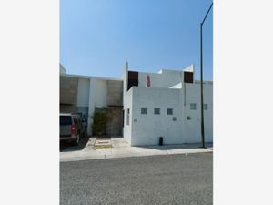 Casa en Venta en Colinas del Santuario Corregidora