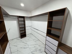 Casa en Venta en Las Cañadas (Bosques de San Isidro) Zapopan