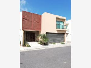 Casa en Venta en Lomas del Sol Alvarado