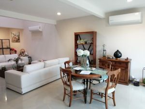 Casa en Venta en Lomas del Sol Alvarado