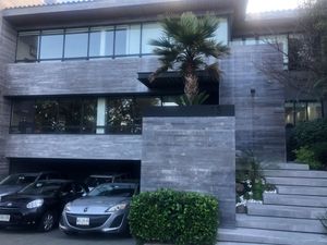 CASA EN VENTA EN BOSQUES DE LAS LOMAS