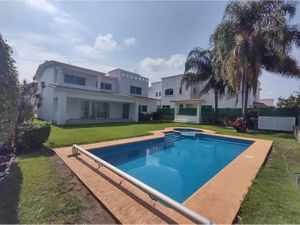 Casa en Venta en Lomas de Cocoyoc Atlatlahucan