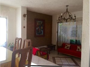 Casa en Venta en Gloria Almada de Bejarano Cuernavaca