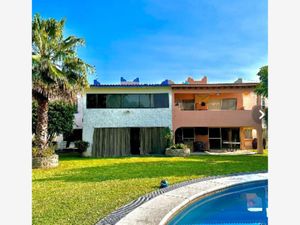 Casa en Venta en Club de Golf Santa Fe Xochitepec