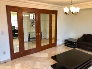 Departamento en Venta en Hacienda de las Palmas Huixquilucan