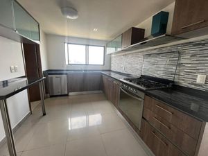 Departamento en Venta en Hacienda de las Palmas Huixquilucan