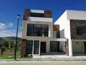 Casa en Venta en Lomas de Angelópolis II San Andrés Cholula