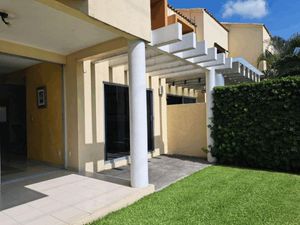 Casa en Venta en Burgos Bugambilias Temixco